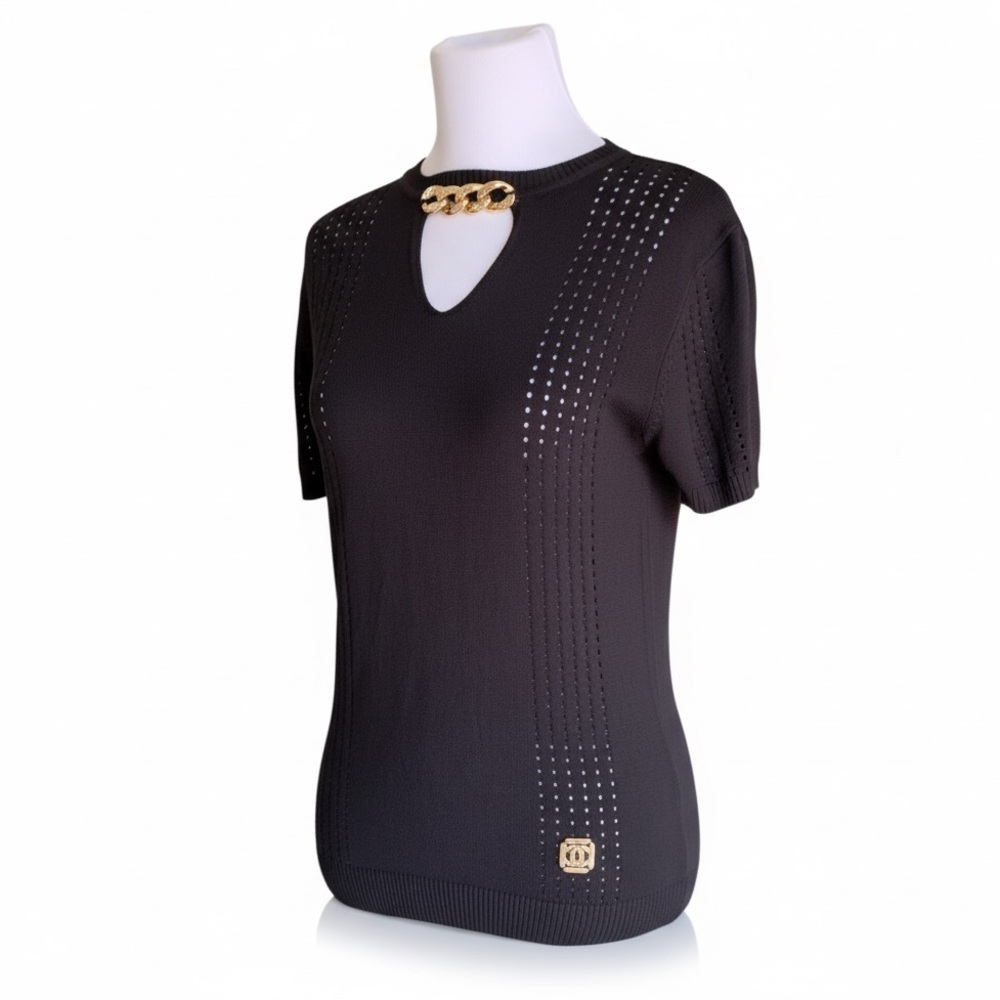 🆕 Luxury Chanel Style Black Knit Top with Gold Chain Detail 🆕 - Picture 2 of 11